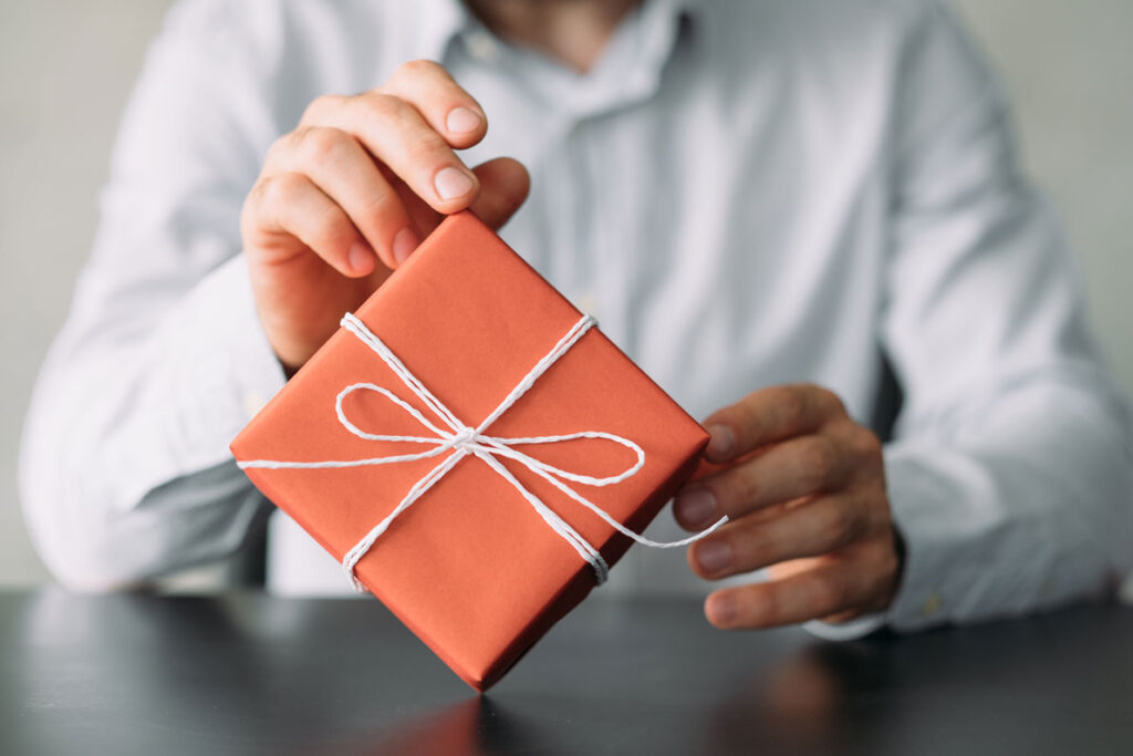 Qualität der Geschenke wird geprüft